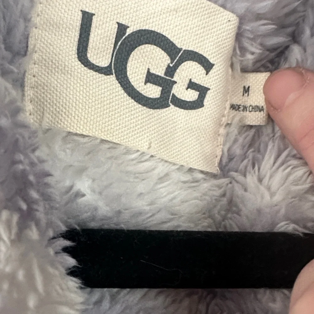UGG Soft lavender Patterned Fleece Robe - Picture 2 of 3